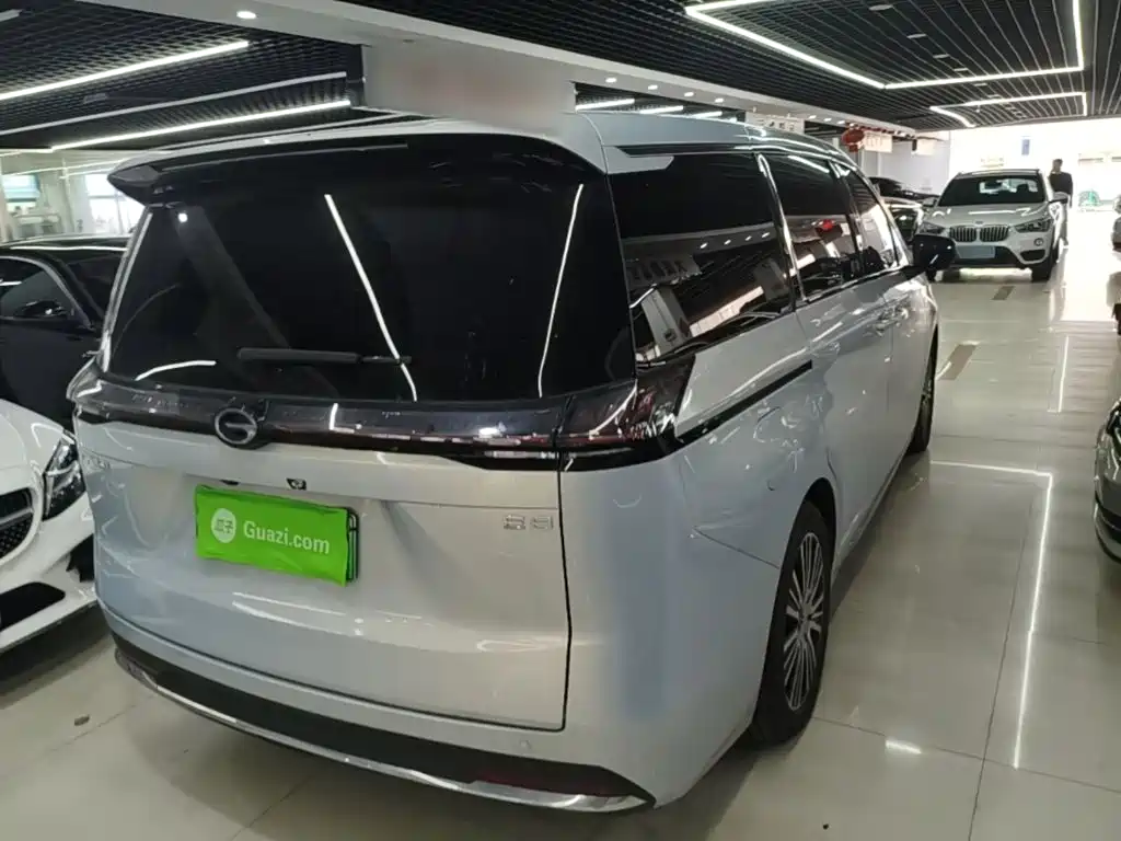 GAC Motor Trumpchi E8 PHEV — миниатюра 7