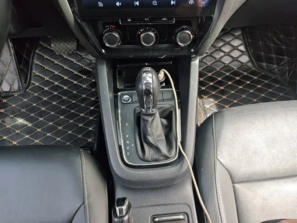 Volkswagen Sagitar — миниатюра 14