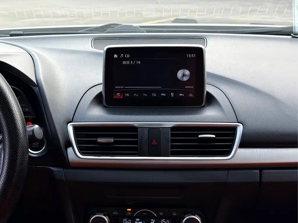 Mazda 3 Axela — миниатюра 8