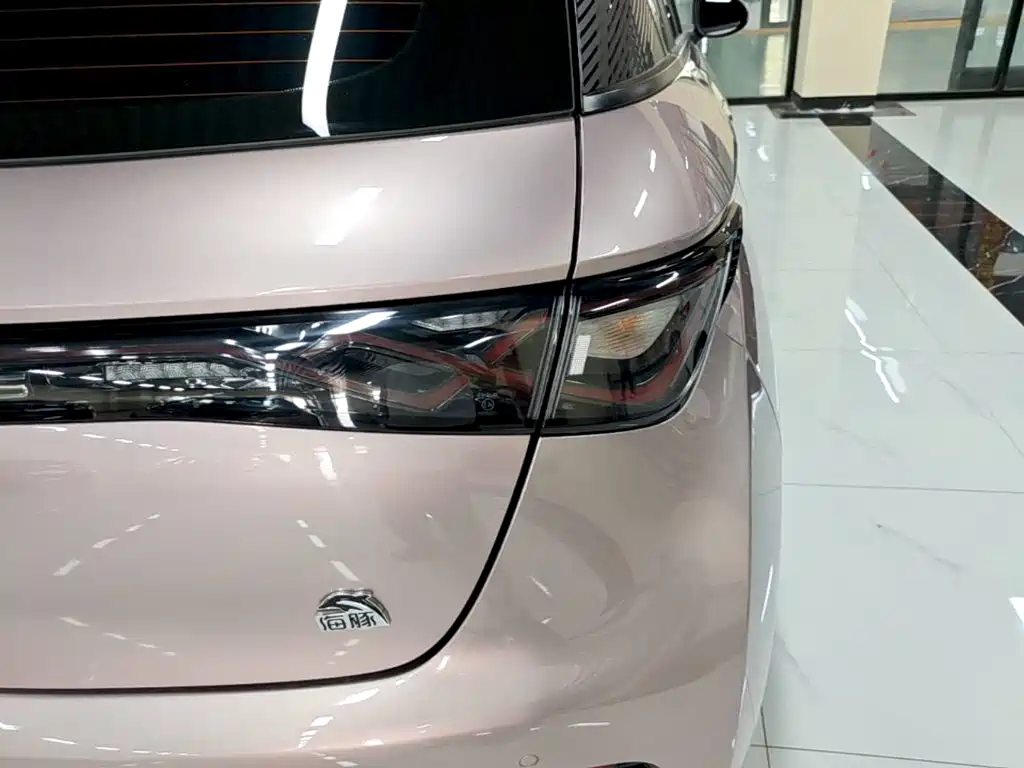 BYD Dolphin — миниатюра 8
