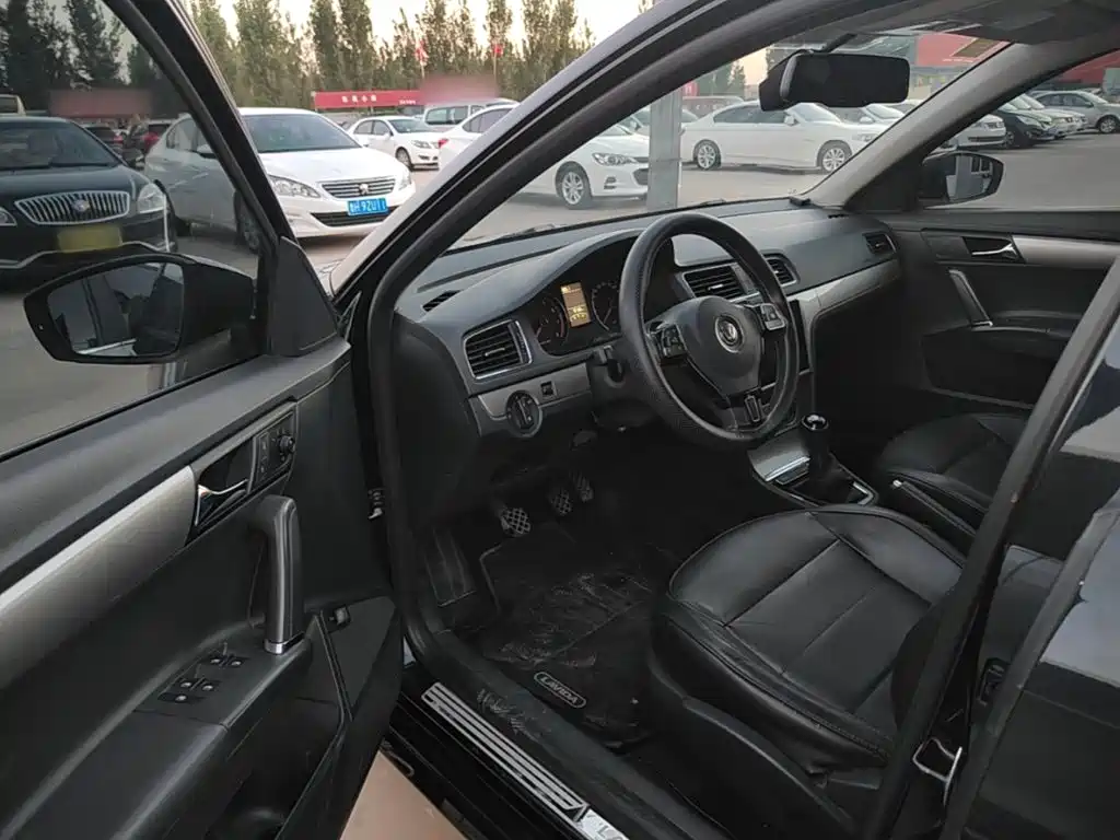 Volkswagen Lavida — миниатюра 16