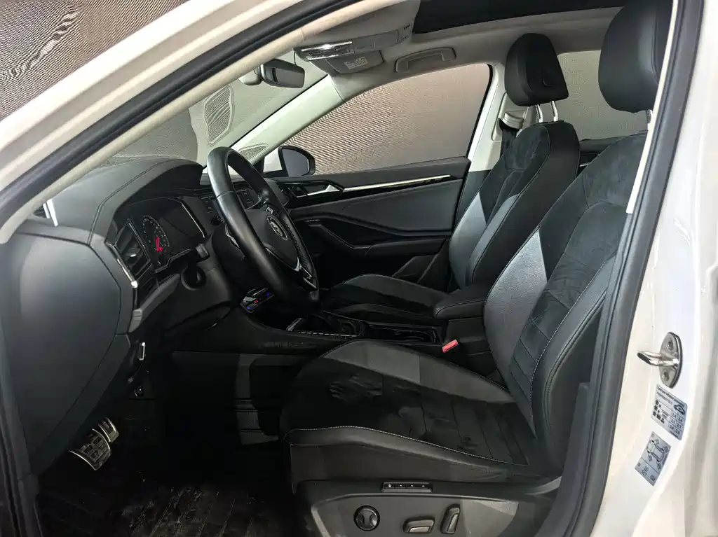 Volkswagen Sagitar — миниатюра 6