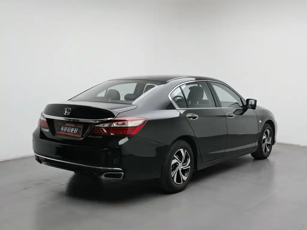 Honda Accord — миниатюра 2