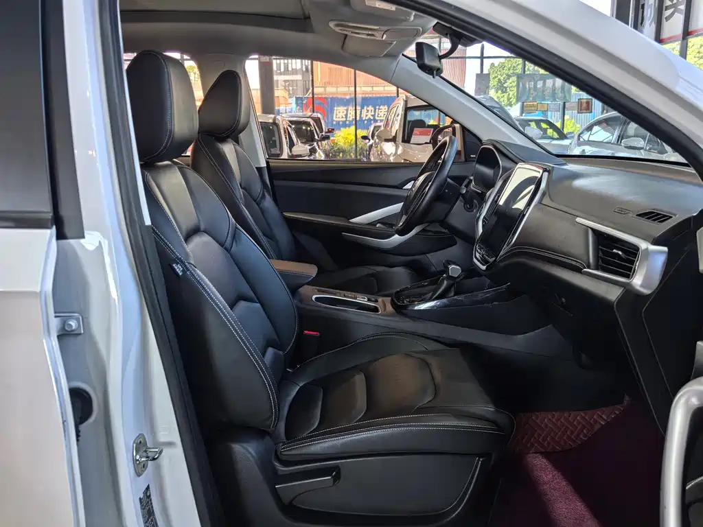 Baojun 530 — миниатюра 8