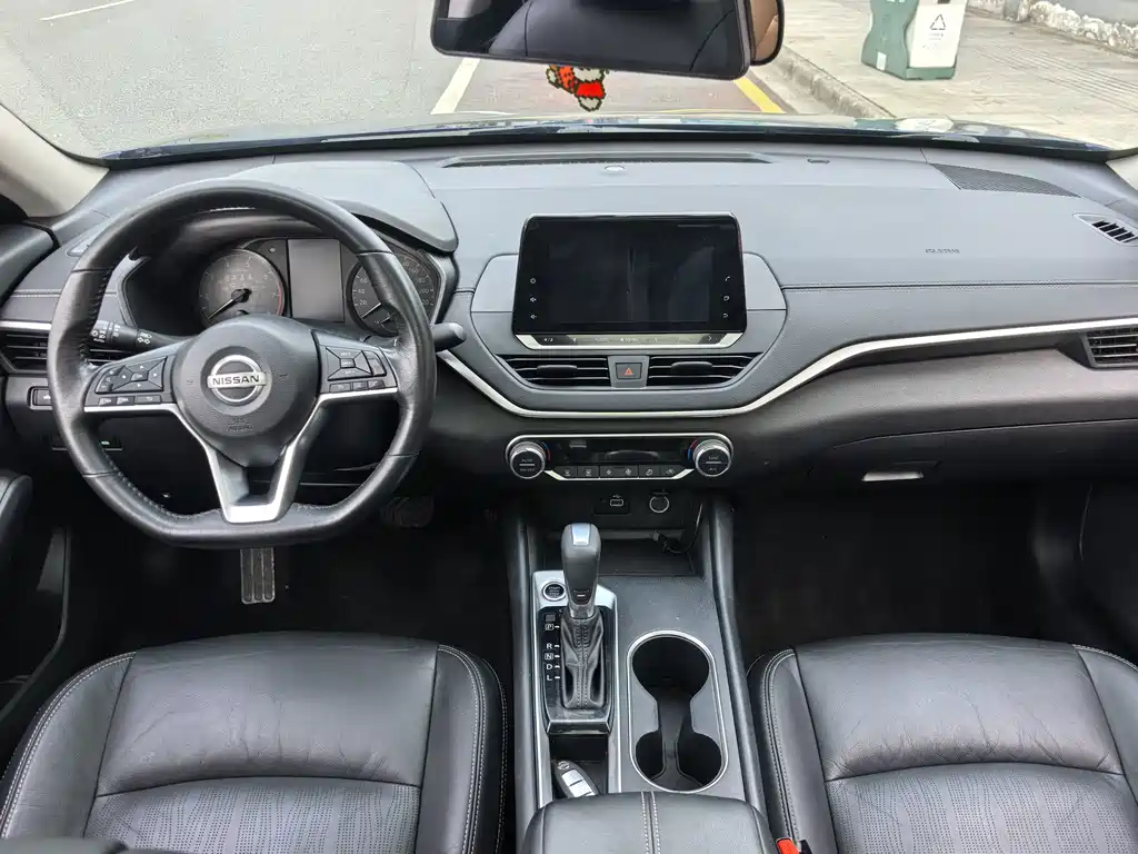 Nissan Teana — миниатюра 7