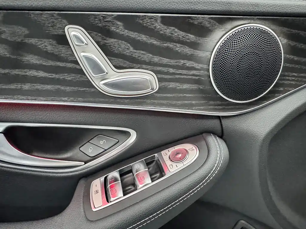 Mercedes-Benz C-Class — миниатюра 20