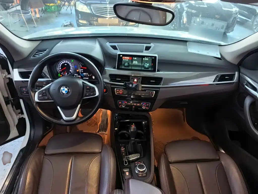 BMW X1 — миниатюра 10