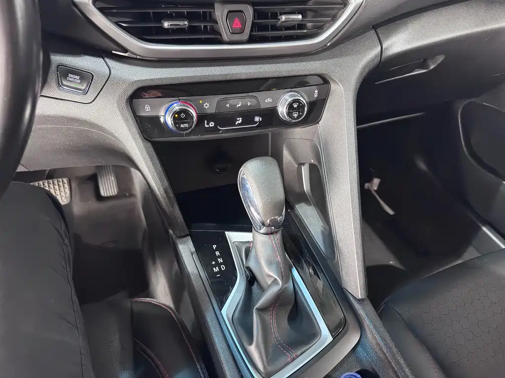Chevrolet Volando — миниатюра 20