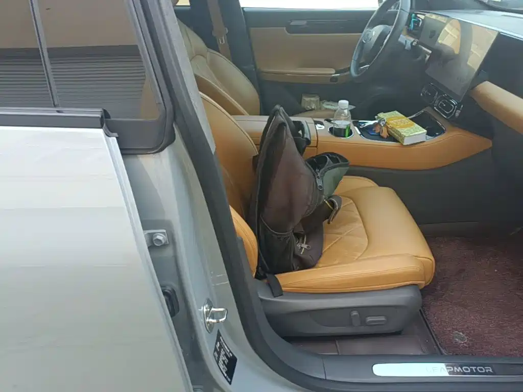 Leapmotor Leapmotor C01 — миниатюра 25
