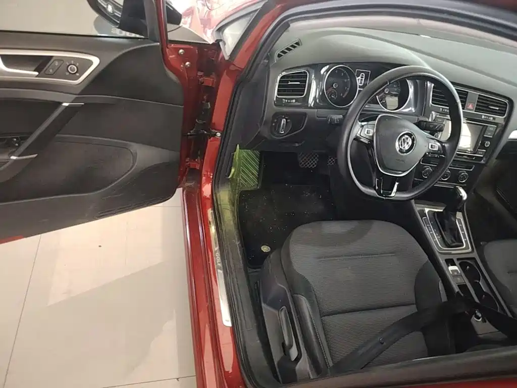 Volkswagen Golf — миниатюра 16