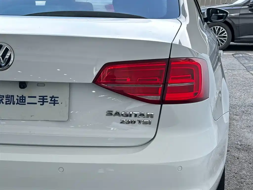 Volkswagen Sagitar — миниатюра 16