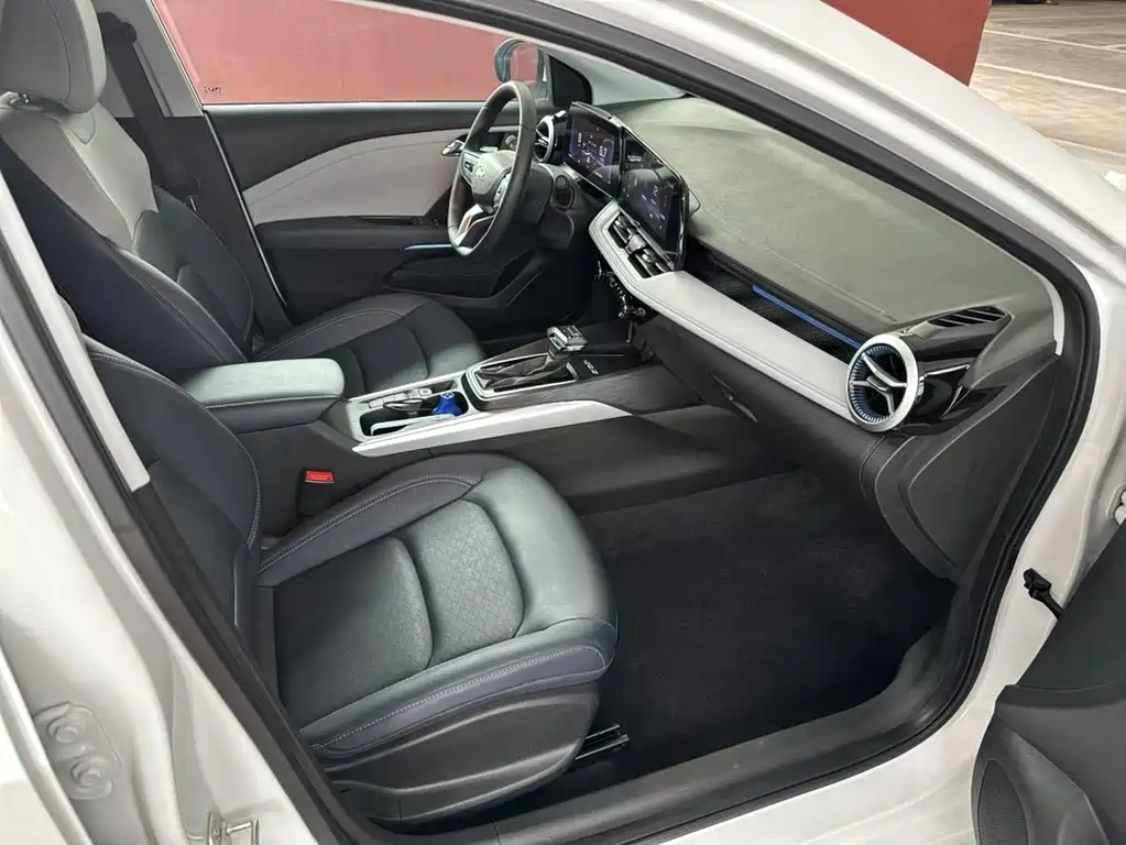 Chevrolet Monza — миниатюра 17