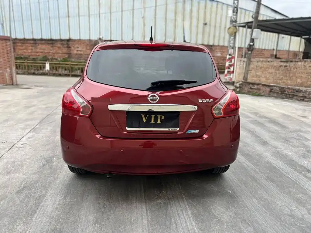 Nissan Tiida — миниатюра 5