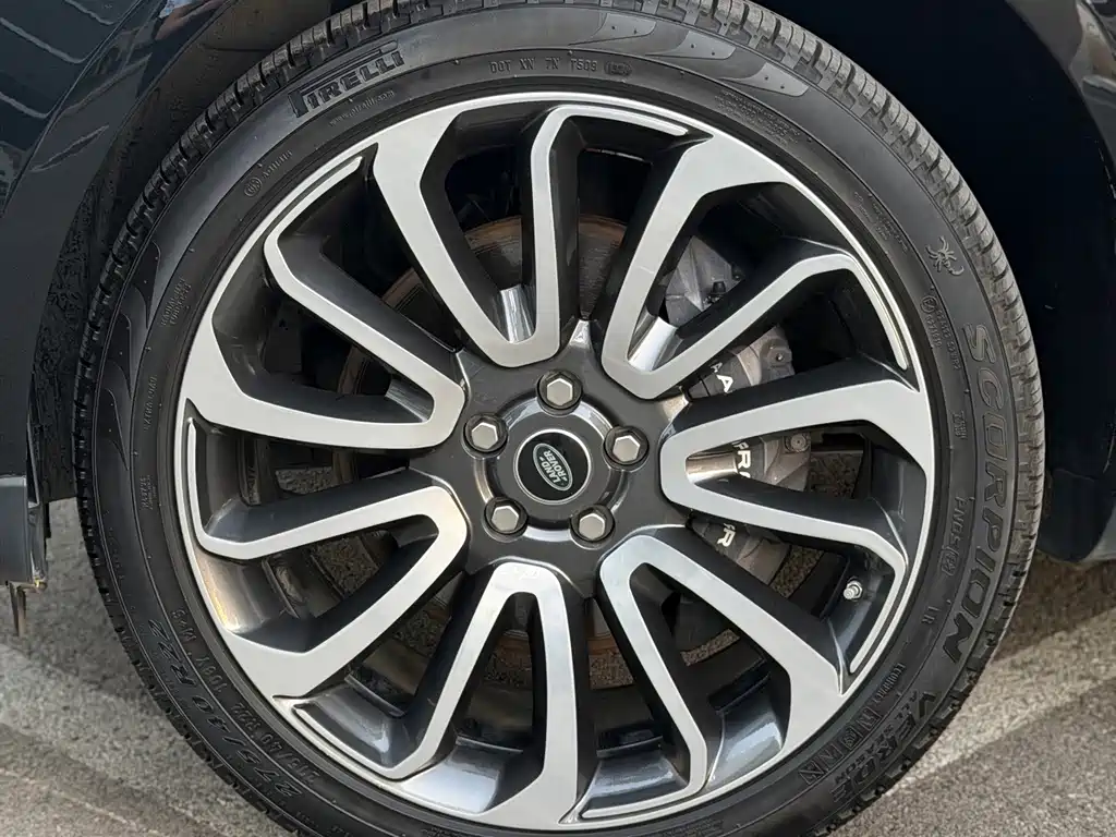 Land Rover Range Rover — миниатюра 6