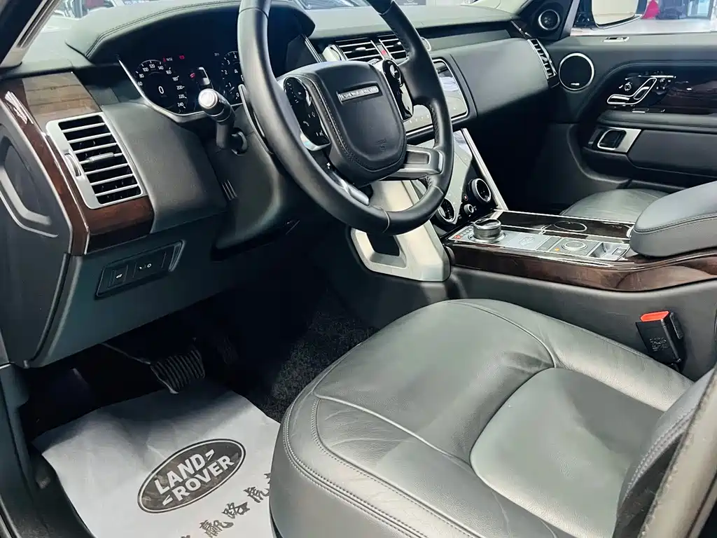 Land Rover Range Rover — миниатюра 4