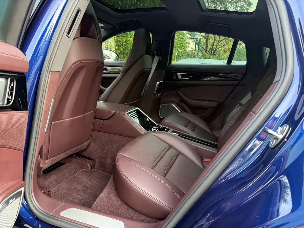 Porsche Panamera Hybrid — миниатюра 18