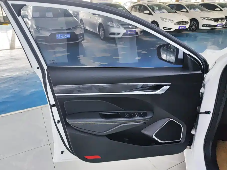 Geely Binrui — миниатюра 7