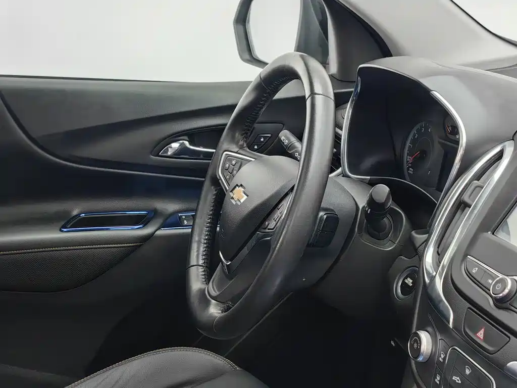 Chevrolet Equinox — миниатюра 22