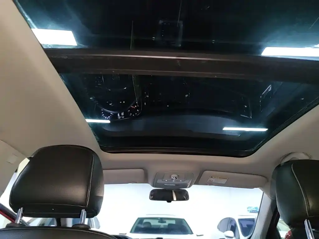 Roewe RX5 — миниатюра 18
