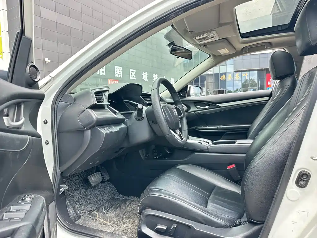 Honda Civic — миниатюра 10