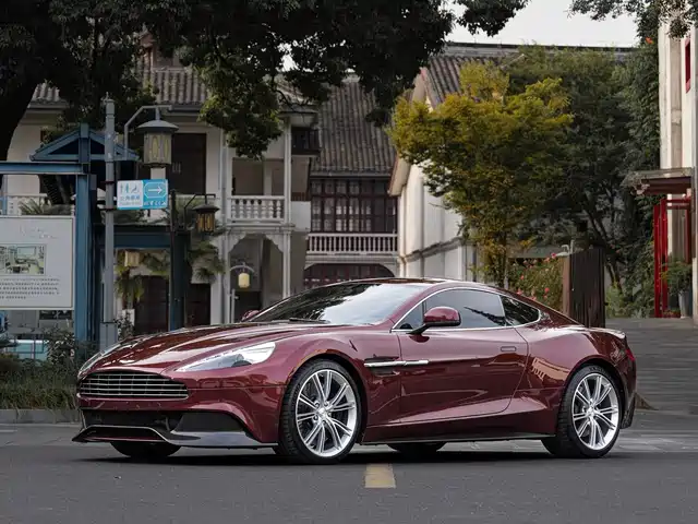 Aston Martin Vanquish