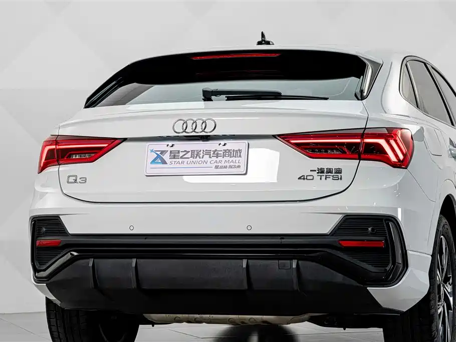 Audi Q3 Sportback — миниатюра 7