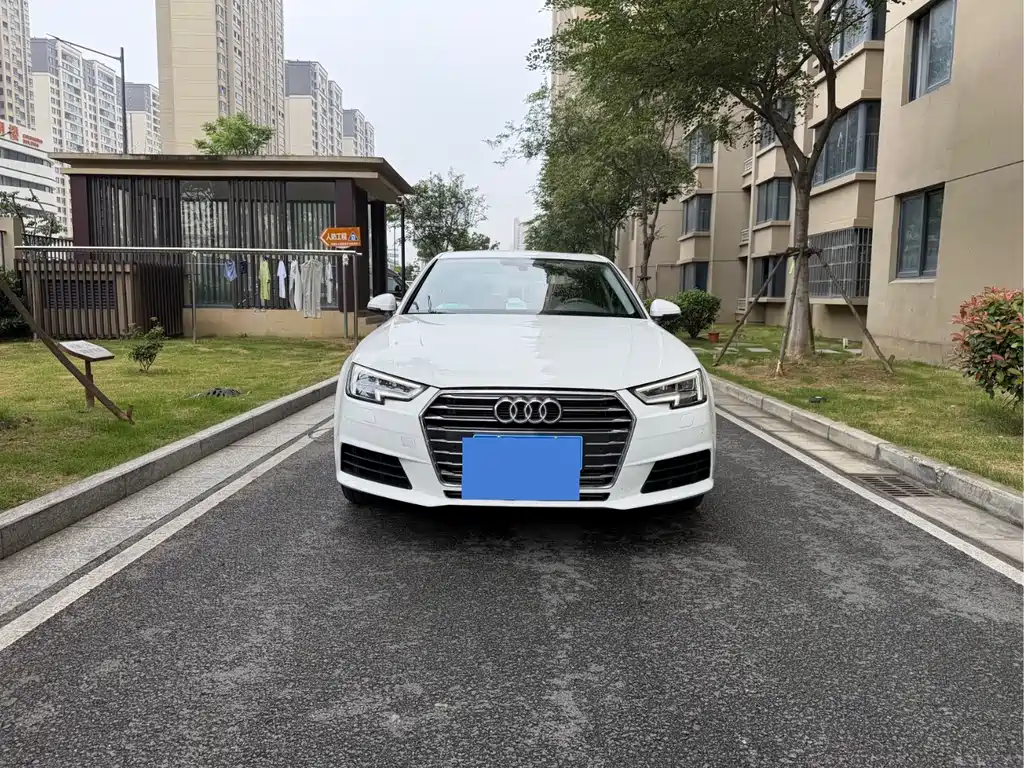 Audi A4L 2018 30 40 TFSI Fashion