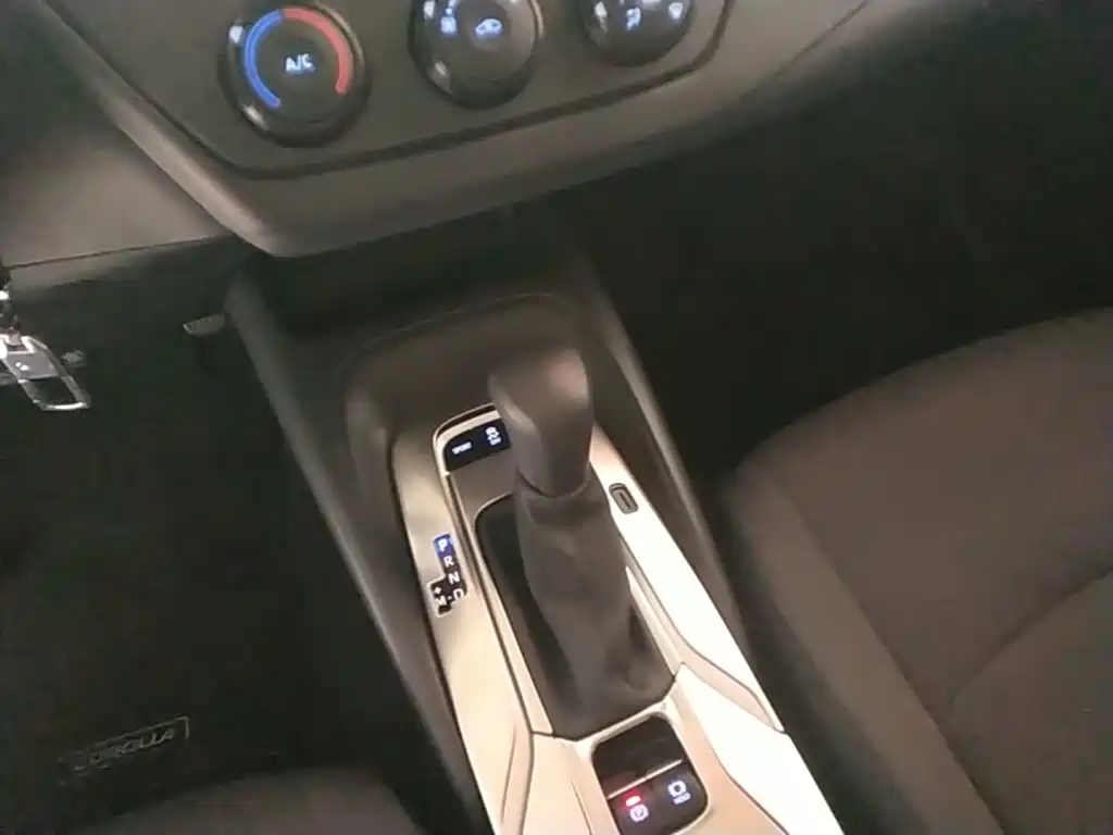 Toyota Corolla — миниатюра 14