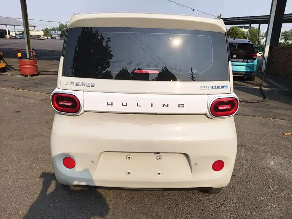 Wuling MINIEV — миниатюра 6