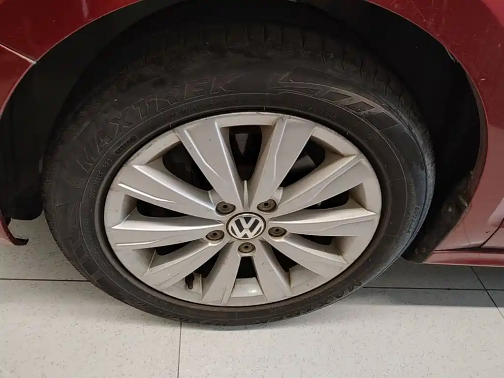 Volkswagen Sagitar — миниатюра 23
