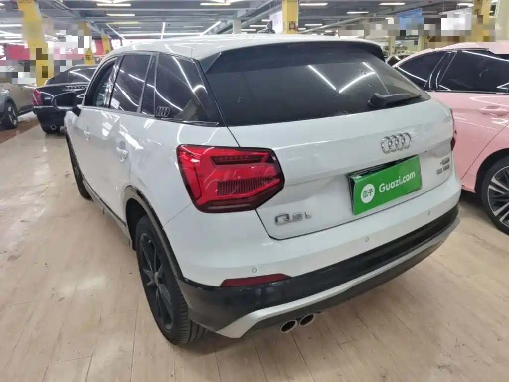 Audi Q2L — миниатюра 5