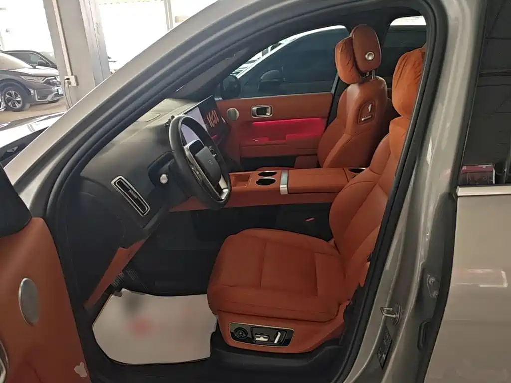 Li Auto Li L8 — миниатюра 15