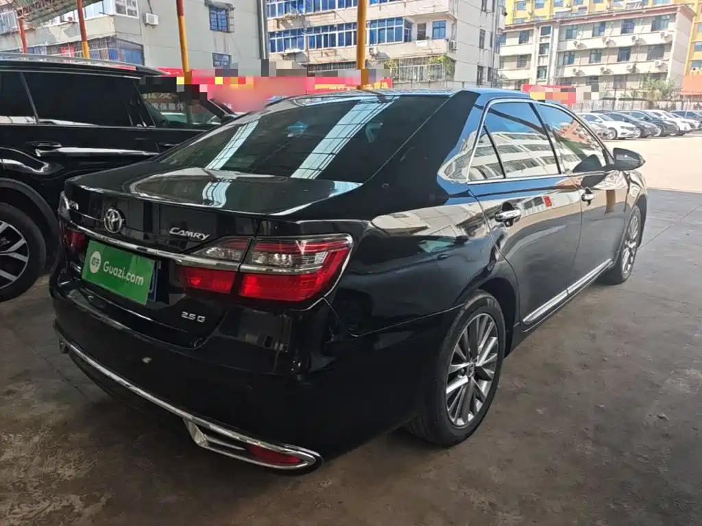 Toyota Camry — миниатюра 7
