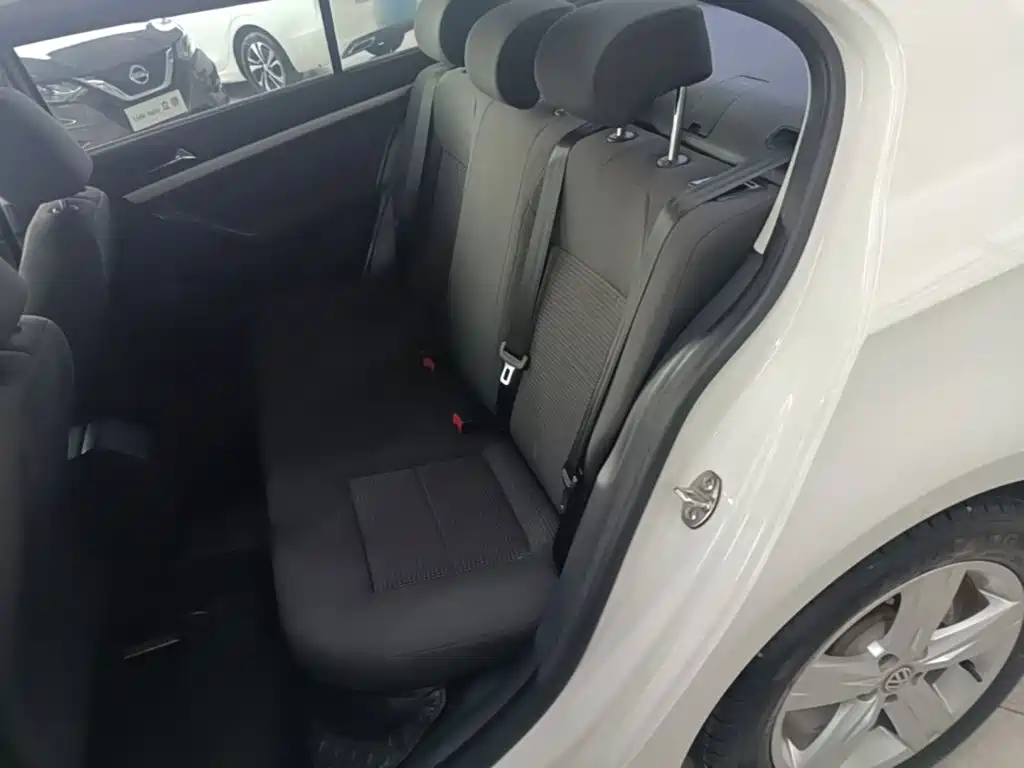 Volkswagen Lavida — миниатюра 17