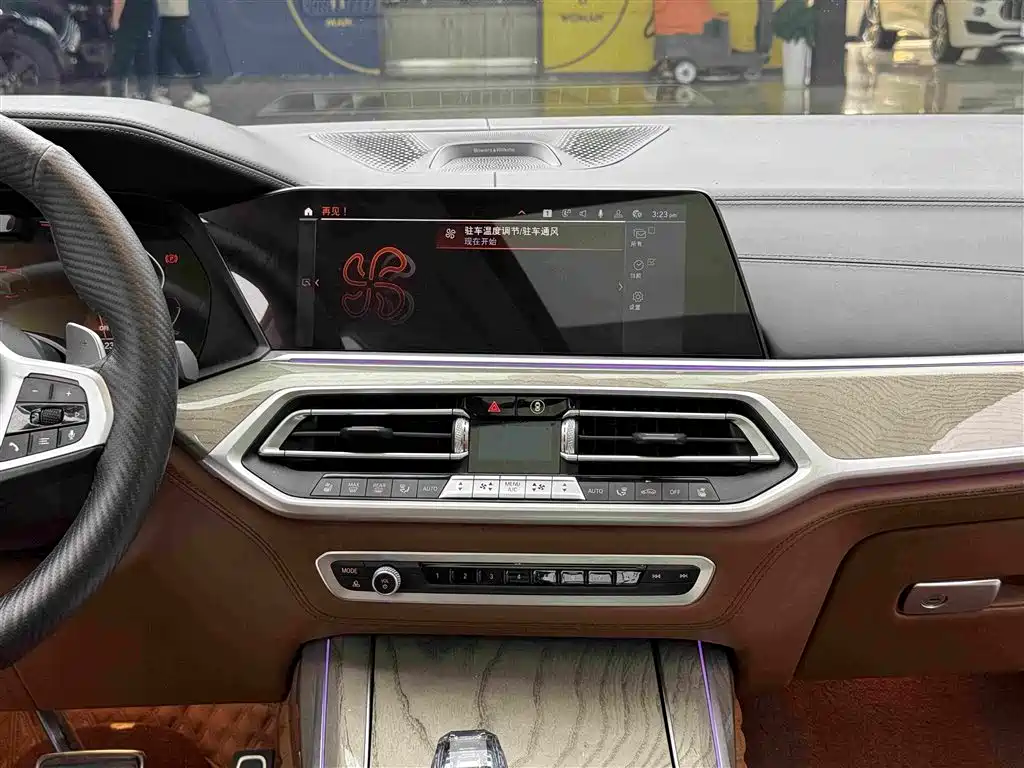 BMW X7 — миниатюра 16