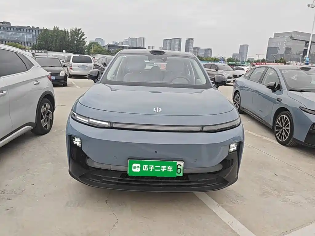 Leapmotor Leapmotor B10 — миниатюра 3