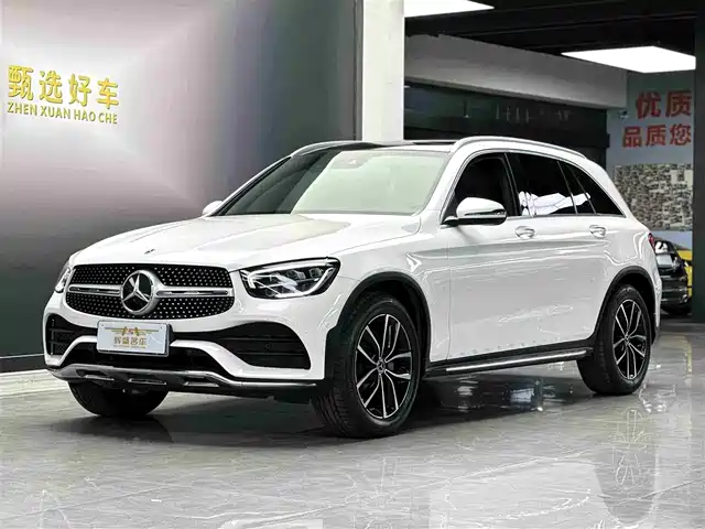 MERCEDES BENZ GLC