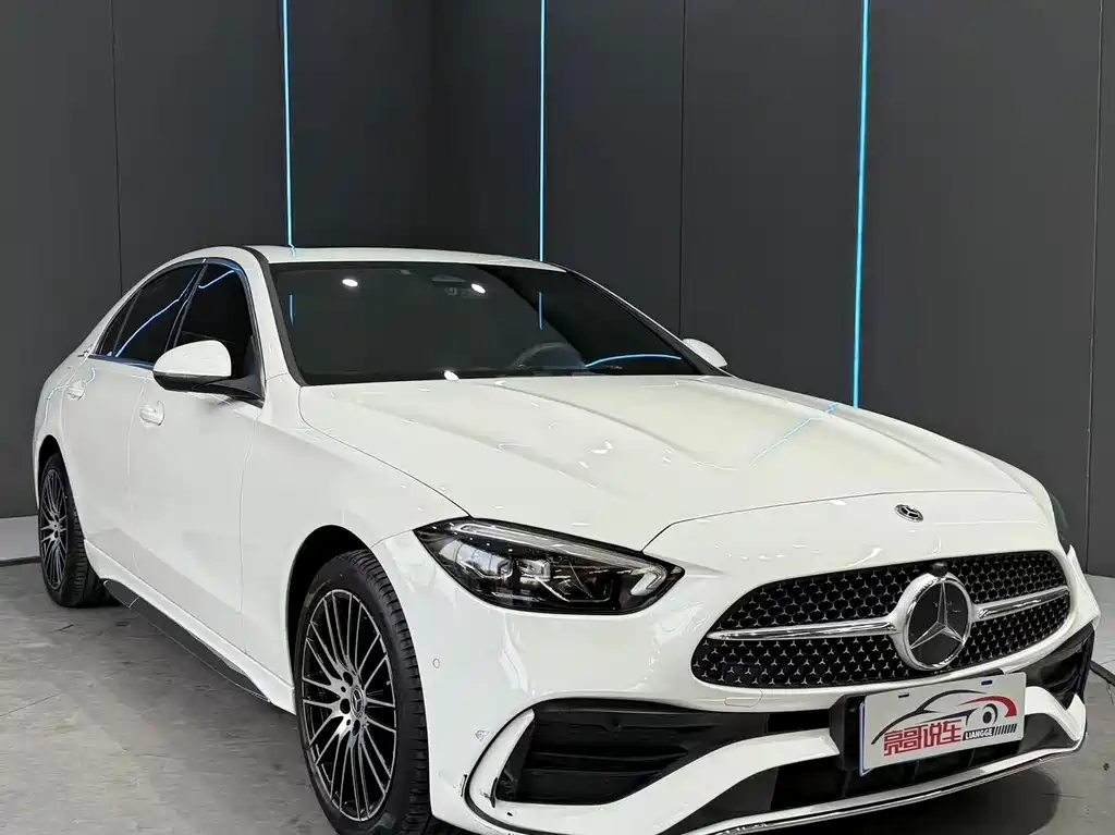 Mercedes-Benz C-Class — миниатюра 3