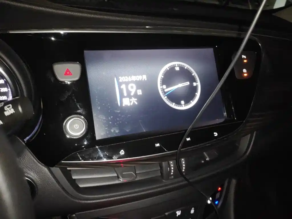 Buick Envision Plus — миниатюра 9