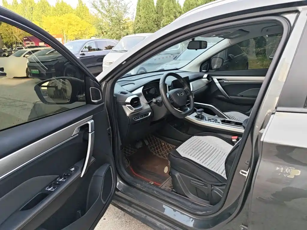 Geely Binyue — миниатюра 16