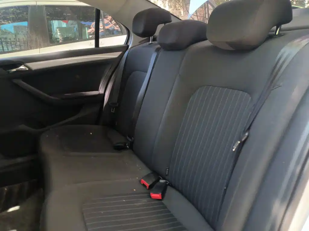 Volkswagen Jetta — миниатюра 18
