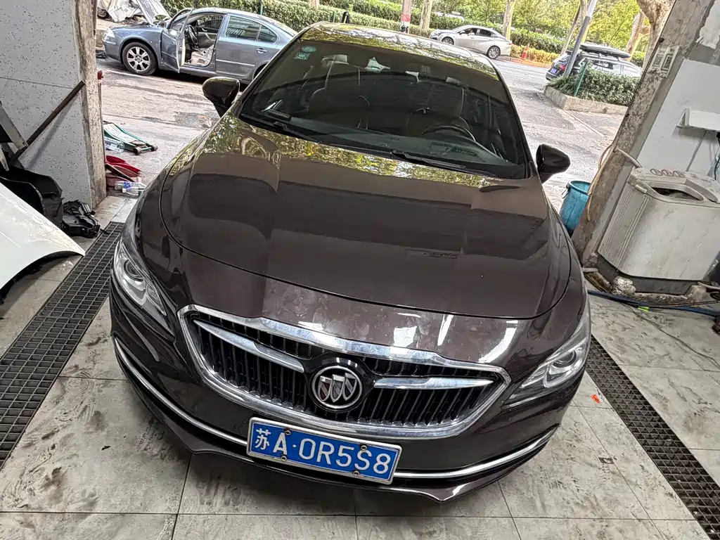 Buick LaCrosse — миниатюра 2