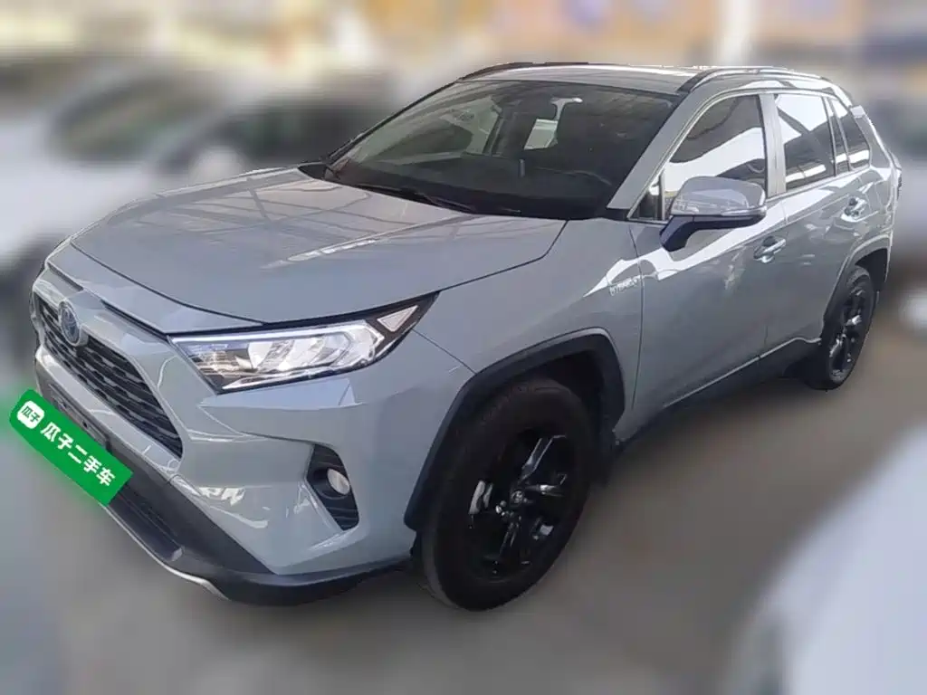 Toyota RAV4 — миниатюра 3