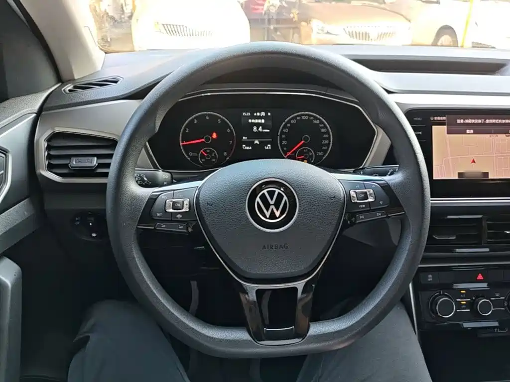 Volkswagen T-Cross — миниатюра 11