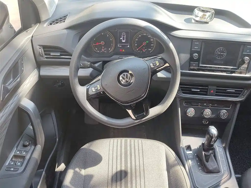 VOLKSWAGEN TUYUE