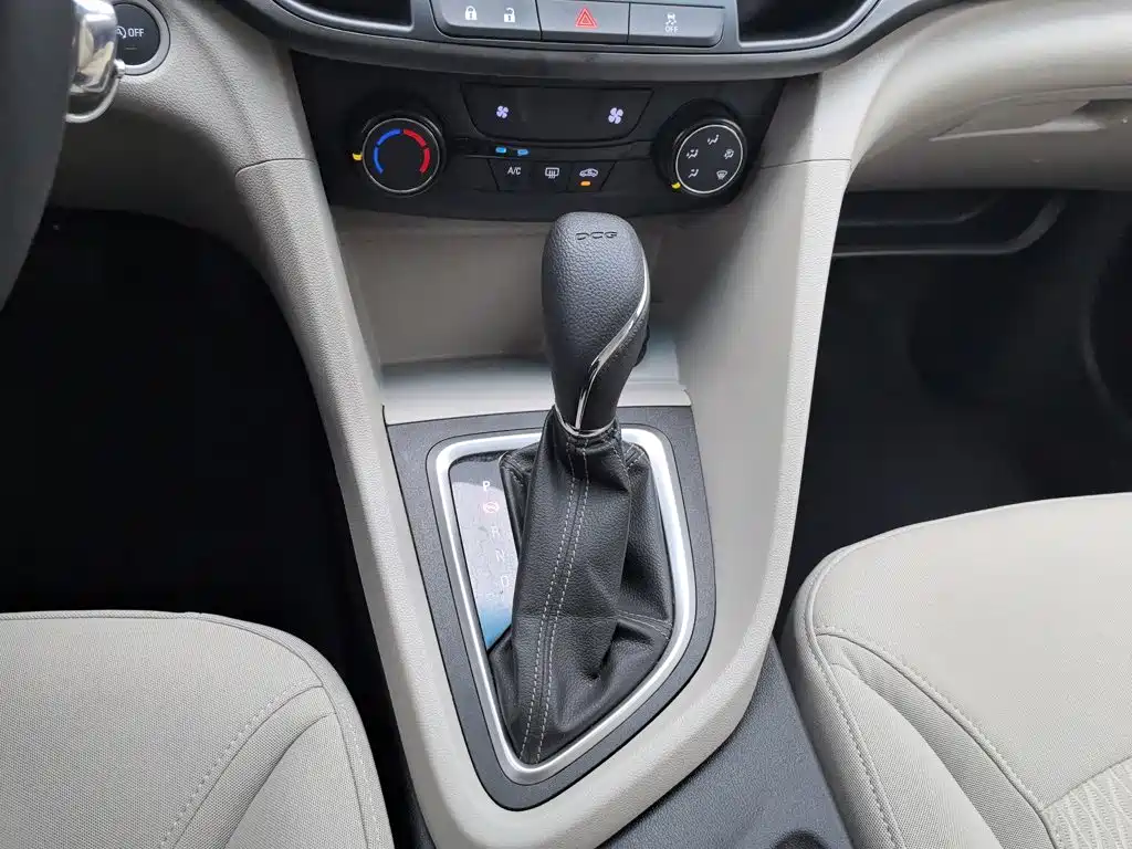 Buick Excelle — миниатюра 13