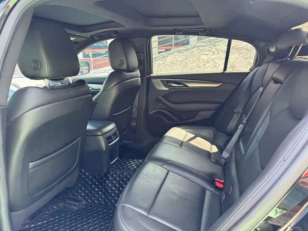 Cadillac CT5 — миниатюра 9
