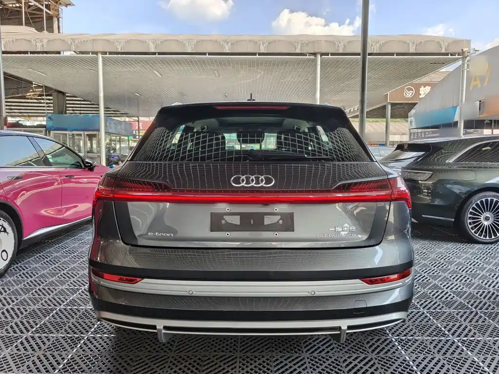 Audi e-tron — миниатюра 6