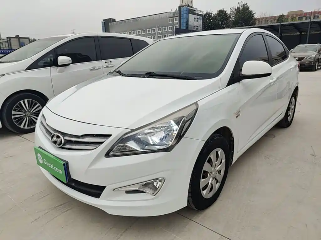 Hyundai Verna — миниатюра 2