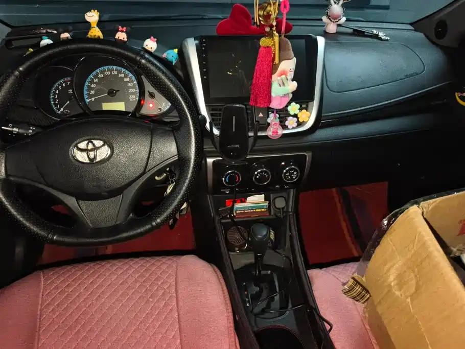 Toyota Yaris L — миниатюра 12